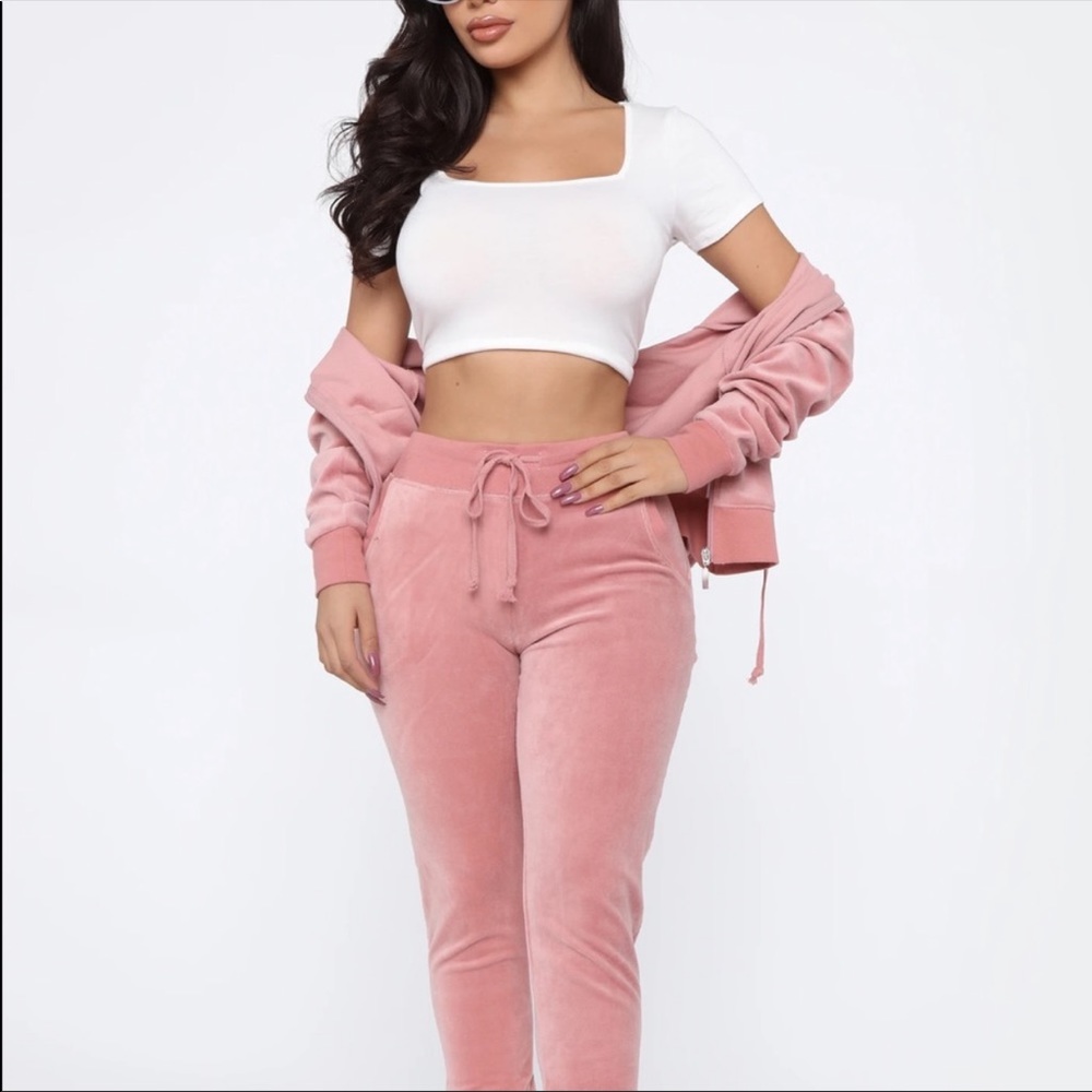 Fashion nova track suit